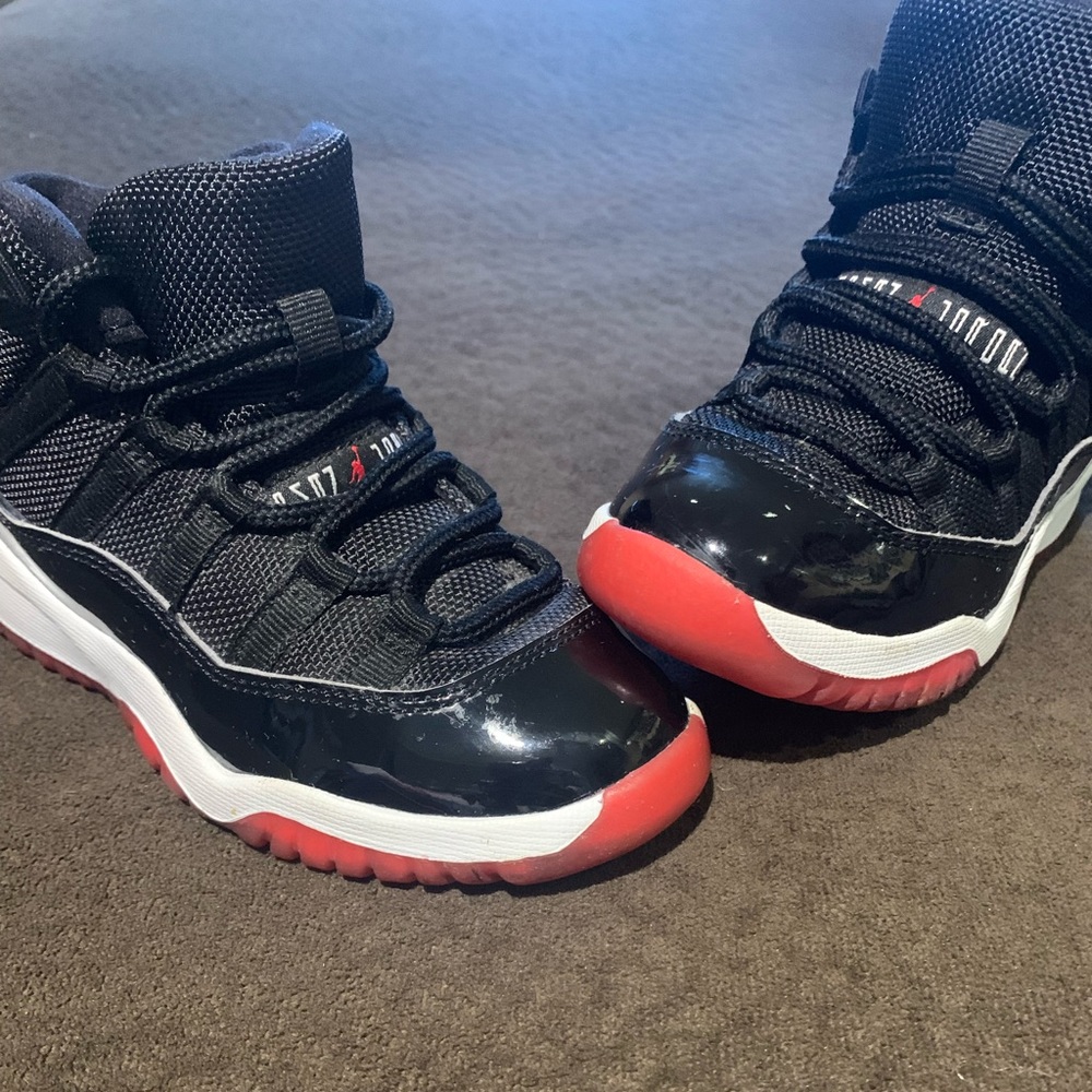 Preschool Jordan Retro 11